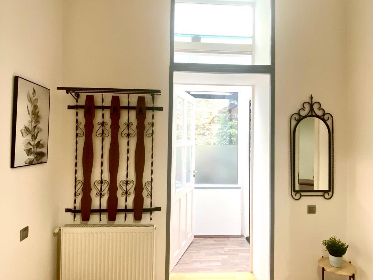 Republique Family Apartment Brasov Ngoại thất bức ảnh